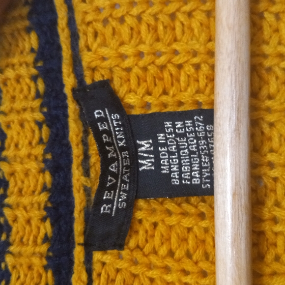 Revamped Sweater - Picture 3 of 4